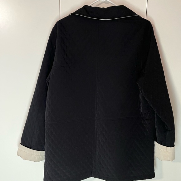 L Black & Cream-Colored Reversible Button-Down Jacket - Picture 13 of 14